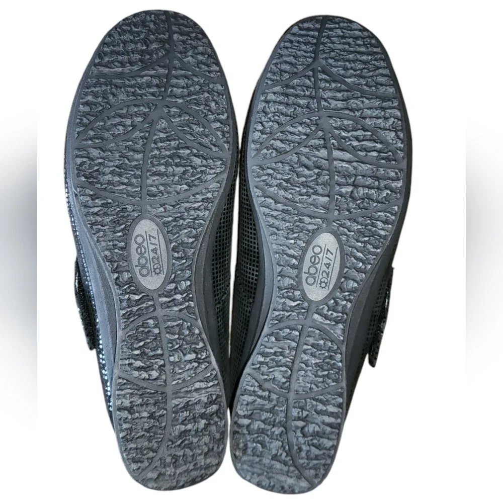 ABEO ELLA Womens 7.5 M Black Geo Print Leather Mary Jane Shoe Adjustable Strap